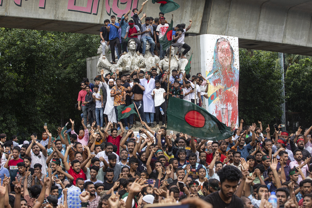 AP dominates coverage of Bangladeshi prime minister’s ouster with fast-paced reporting and stunning images