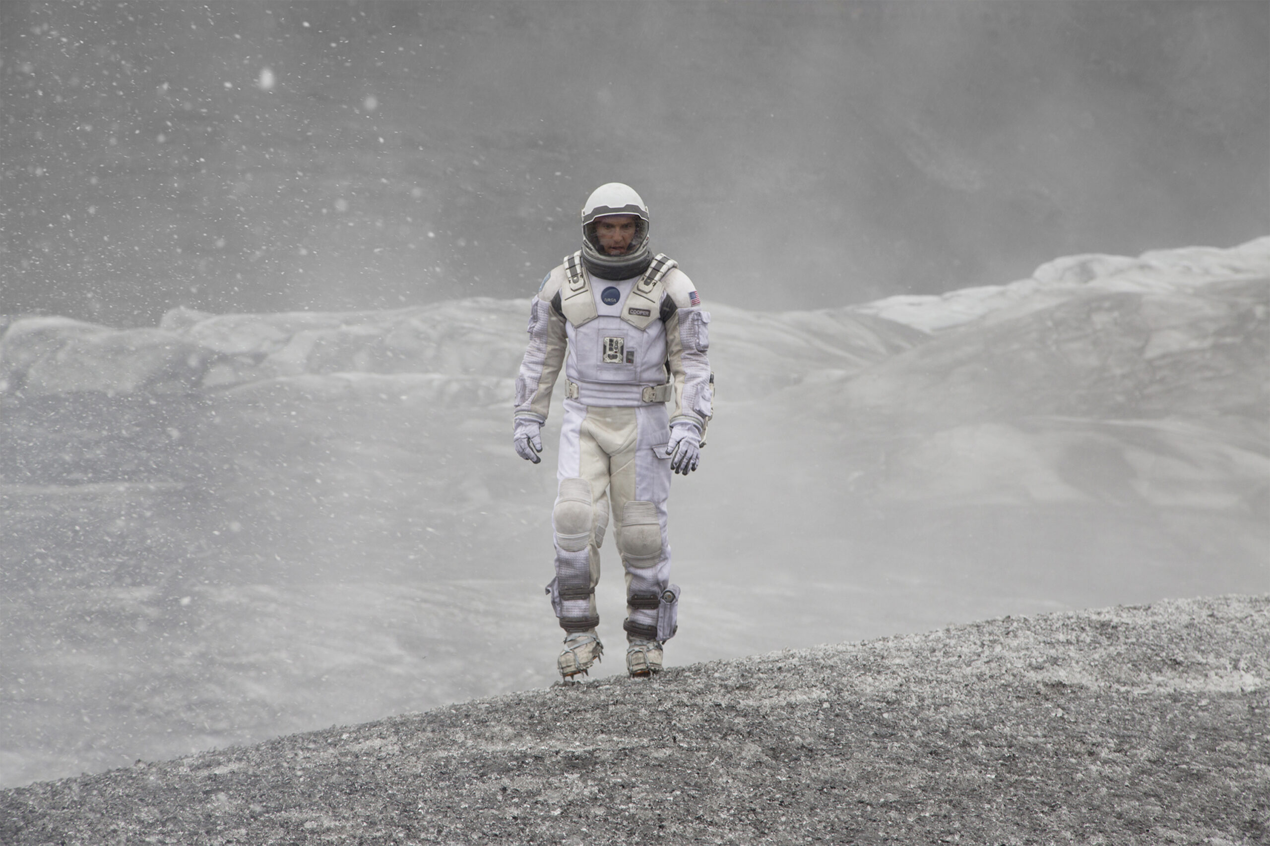 Interstellar IMAX Re-release Surges with 900% Ticket Price Markup Amidst High Demand