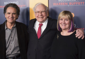 Peter Buffett, Warren Buffett, Susie Buffett