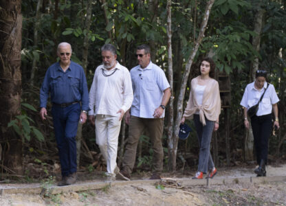 President Joe Biden, from left, walks with Henrique Pereira, director of the National Institute for Research in the Amazon, granddaughter Natalie Biden, second right, and daughter Ashley Biden, right, during a tour of the Museu da Amazonia in Manaus, Brazil, Sunday, Nov. 17, 2024. (AP Photo/Manuel Balce Ceneta)