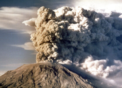 ST HELENS ERUPTION