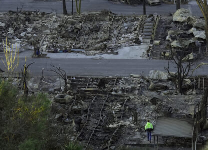 Homes at the Pacific Palisades Bowl Mobile Estates destroyed by the Palisades Fire are seen in the Pacific Palisades neighborhood of Los Angeles, Thursday, Jan. 16, 2025. (AP Photo/Damian Dovarganes)