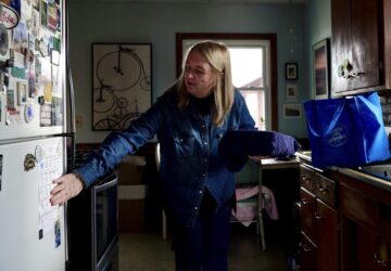 Barbara Teed unpacks a Meals on Wheels deliver for herself and her adult son Ryan, who has Down syndrome, on Wednesday, Jan. 29, 2025, in Bloomington, Minn. (AP photo/Mark Vancleave)