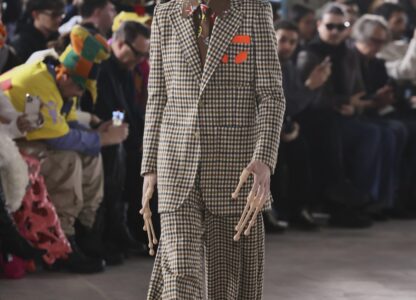 France Fashion F/W 25/26 Walter van Beirendonck